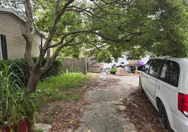 Photo 3 of Manufactured home for sale at 6535 N Ewok Point, Dunnellon, FL 34433 | MLS# TB8554612 | Listing updated on 2026-10-03
