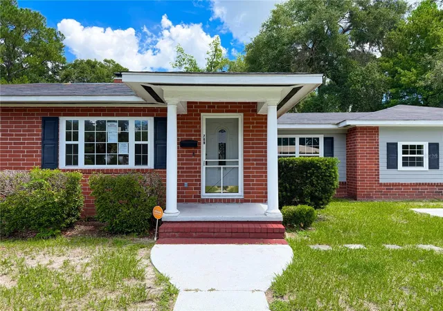 Photo 3 of Single family home for sale at 709 Nw Palm Dr, Lake City, FL 32055 | MLS# GC543947 | Listing updated on 2026-10-06