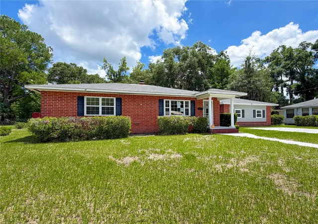 Photo 3 of Single family home for sale at 709 NW Palm Dr, Lake City, FL 32055 | MLS# GC543947 | Listing updated on 2026-10-06