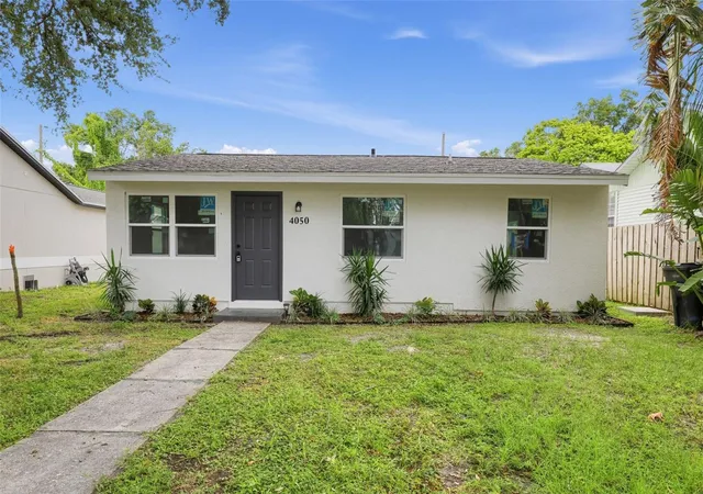 Photo 3 of Single family home for sale at 4050 26th Street N, Saint Petersburg, FL 33714 | MLS# O6447021 | Listing updated on 2026-10-06