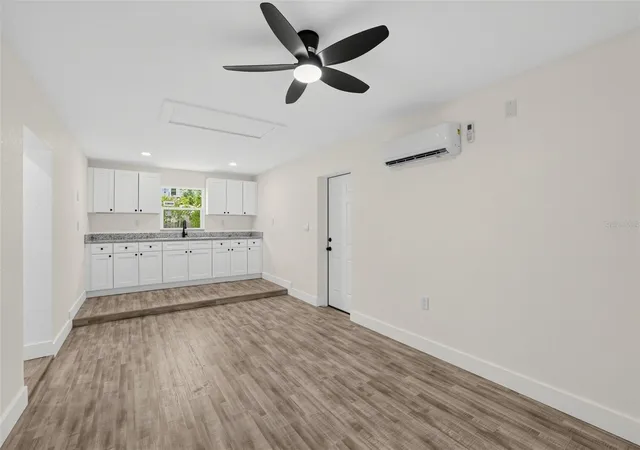 Photo 4 of Single family home for sale at 4050 26th Street N, Saint Petersburg, FL 33714 | MLS# O6447021 | Listing updated on 2026-10-06