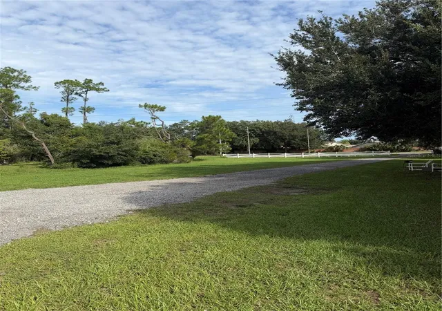 Photo 3 of Single family home for sale at 404 E Welch Rd, Apopka, FL 32712 | MLS# V4951647 | Listing updated on 2026-10-03