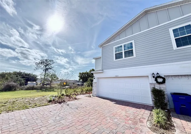 Photo 4 of Townhouse for sale at 1603 Cloudy Ct, Saint Cloud, FL 34769 | MLS# S5158821 | Listing updated on 2026-10-03