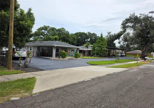 Single family home for sale at 390 Henderson Ave, SEFFNER, FL 33584 | MLS# A4708388