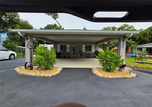 Photo 3 of Single family home for sale at 390 Henderson Ave, Seffner, FL 33584 | MLS# A4708388 | Listing updated on 2026-10-05