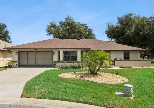 Photo 1 of Single family home for sale at 21736 Princess Grace Ct, Leesburg, FL 34748 | MLS# G5118588 | Listing updated on 2026-10-21