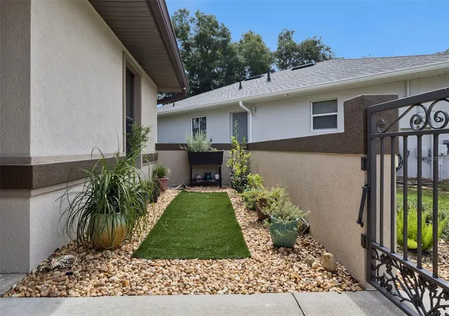 Photo 4 of Single family home for sale at 21736 Princess Grace Ct, Leesburg, FL 34748 | MLS# G5118588 | Listing updated on 2026-10-21