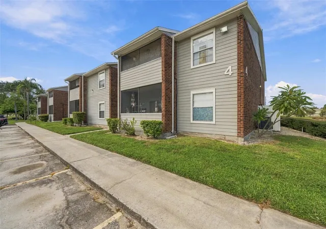 Condo for sale at 1400 Gandy Blvd N #416, Saint Petersburg, FL 33702 | MLS# TB8554617