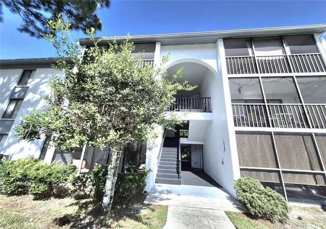 Photo 3 of Condo for sale at 1344 Pine Ridge Cir E #H3, Tarpon Springs, FL 34688 | MLS# TB8554618 | Listing updated on 2026-10-03