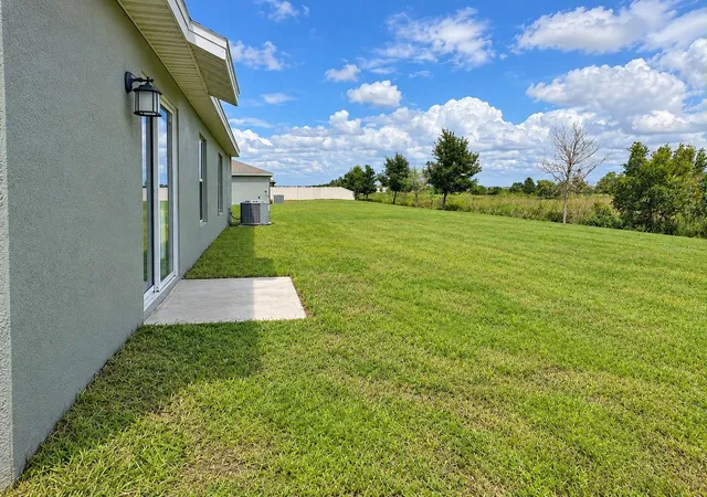 Photo 3 of Single family home for sale at 285 Pineywoods St, Saint Cloud, FL 34772 | MLS# O6447028 | Listing updated on 2026-10-18