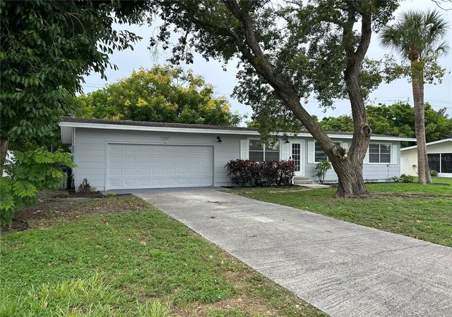 Single family home for sale at 4708 Park Acres Dr, BRADENTON, FL 34207 | MLS# A4708392
