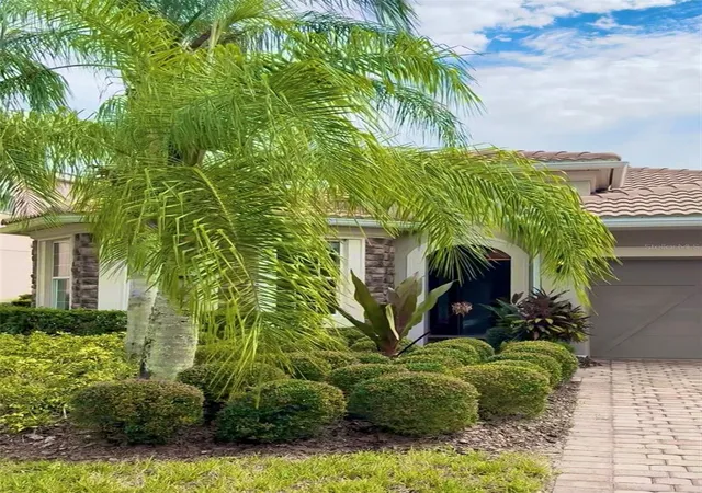 Photo 1 of Sale Pending at 11945 Autumn Fern Ln, Orlando, FL 32827 | MLS# O6447029 | Listing updated on 2026-10-03