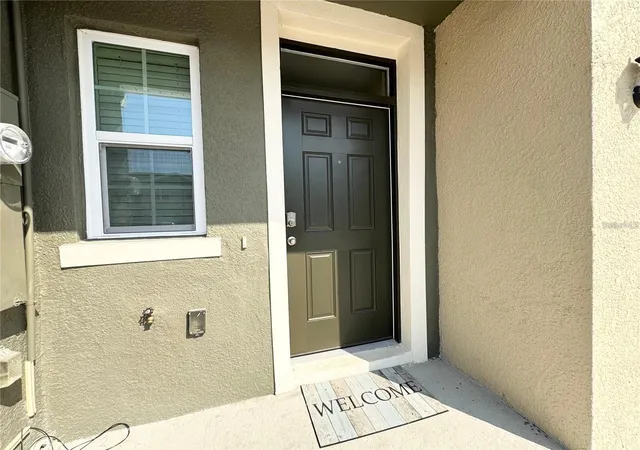 Photo 2 of Townhouse for sale at 2353 Penguin Blvd, Davenport, FL 33837 | MLS# O6447034 | Listing updated on 2026-10-21