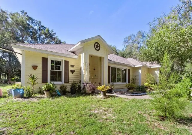 Photo 2 of Single family home for sale at 8708 E Galatia Ln, Floral City, FL 34436 | MLS# TB8554634 | Listing updated on 2026-10-08