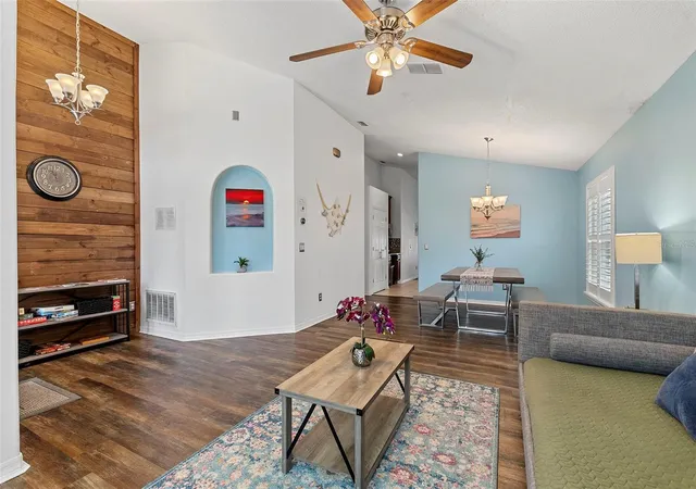 Photo 4 of Single family home for sale at 1541 Indian Oaks Trl, Kissimmee, FL 34747 | MLS# O6447040 | Listing updated on 2026-10-12