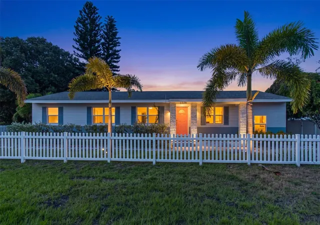Photo 1 of Single family home for sale at 1726 55th Street S, Gulfport, FL 33707 | MLS# TB8554637 | Listing updated on 2026-10-24