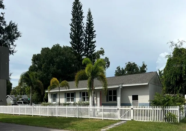 Photo 1 of Single family home for sale at 1726 55th Street S, Gulfport, FL 33707 | MLS# TB8554637 | Listing updated on 2026-10-06