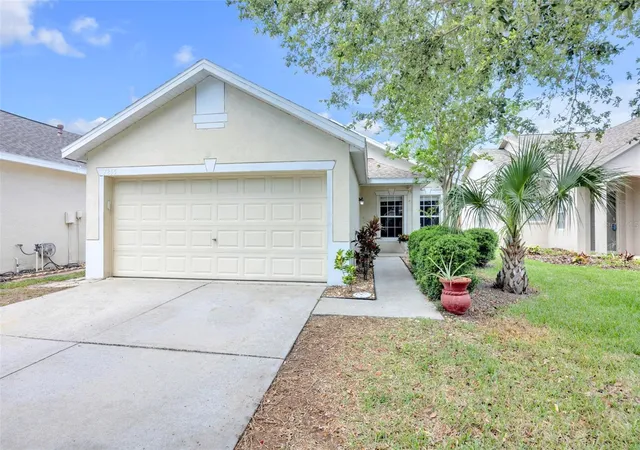 Photo 1 of Single family home for sale at 7855 Bristol Park Dr, Apollo Beach, FL 33572 | MLS# TB8554640 | Listing updated on 2026-10-06