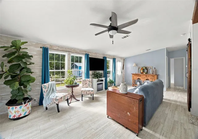 Photo 4 of Manufactured home for sale at 18085 Nicholas Ave, Brooksville, FL 34604 | MLS# TB8554645 | Listing updated on 2026-10-03
