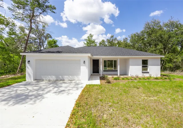 Single family home for sale at 15630 NE 15 Street, WILLISTON, FL 32696 | MLS# GC543948