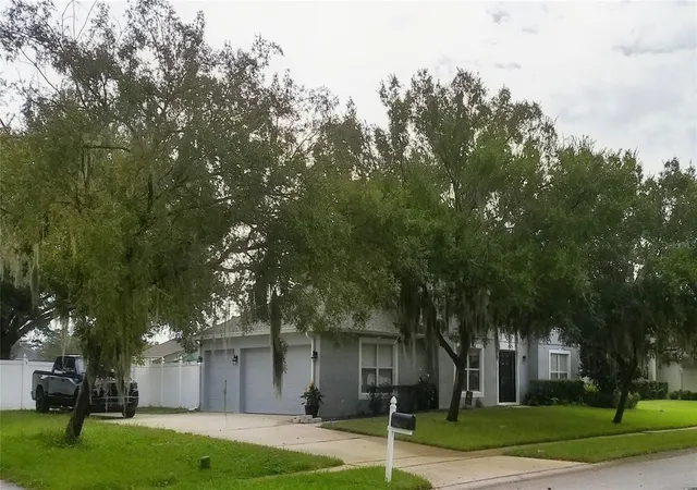 Photo 3 of Single family home for sale at 625 Red Pepper Loop, Chuluota, FL 32766 | MLS# O6447053 | Listing updated on 2026-10-07