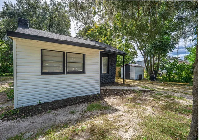 Photo 1 of Single family home for sale at 2331 Westside Dr, Leesburg, FL 34748 | MLS# O6447059 | Listing updated on 2026-10-07