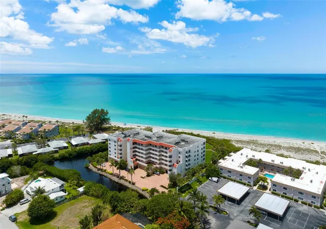 Photo 1 of Condo for sale at 550 W Flamingo Dr #2, Venice, FL 34285 | MLS# N6146043 | Listing updated on 2026-10-28