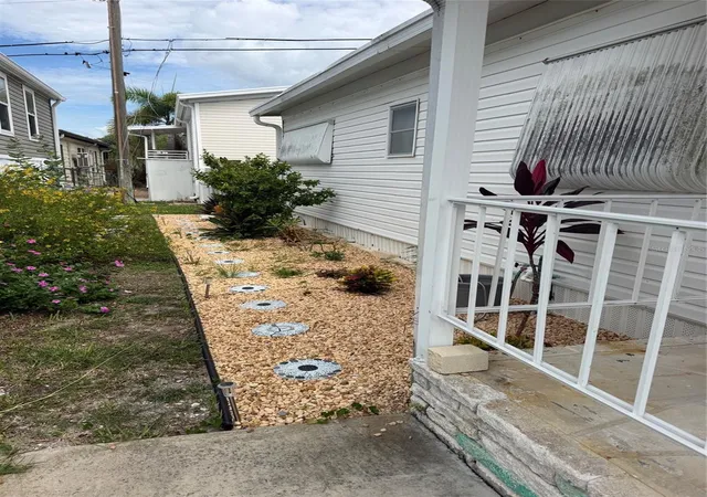 Photo 1 of Manufactured home for sale at 125 Park Ave, Venice, FL 34285 | MLS# N6146044 | Listing updated on 2026-10-06