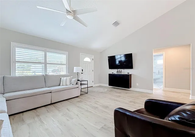 Photo 3 of Single family home for sale at 6425 Sw 180th Circle, Dunnellon, FL 34432 | MLS# OM733406 | Listing updated on 2026-10-06