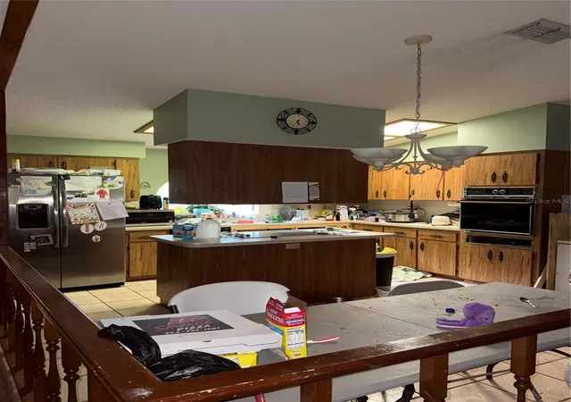Photo 3 of Single family home for sale at 9405 Wallien Dr, Brooksville, FL 34601 | MLS# W7890060 | Listing updated on 2026-10-04