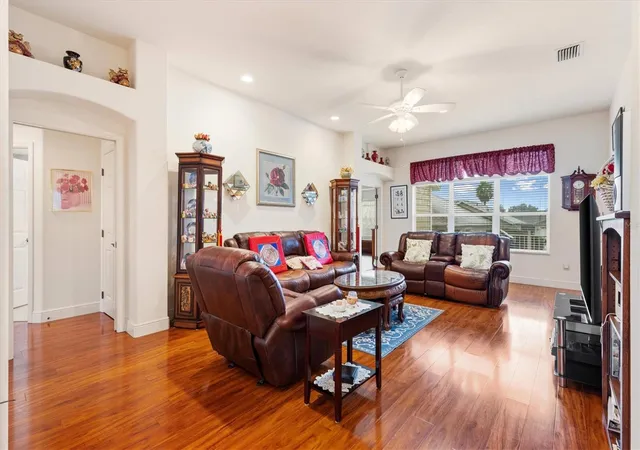 Photo 2 of Single family home for sale at 1926 Eldridge Loop, The Villages, FL 32162 | MLS# G5118602 | Listing updated on 2026-10-10