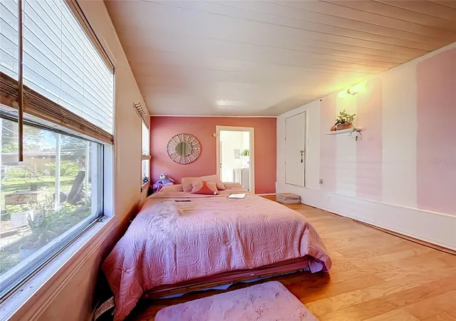 Photo 4 of Manufactured home for sale at 1726 Flint Dr, Auburndale, FL 33823 | MLS# S5158832 | Listing updated on 2026-10-09