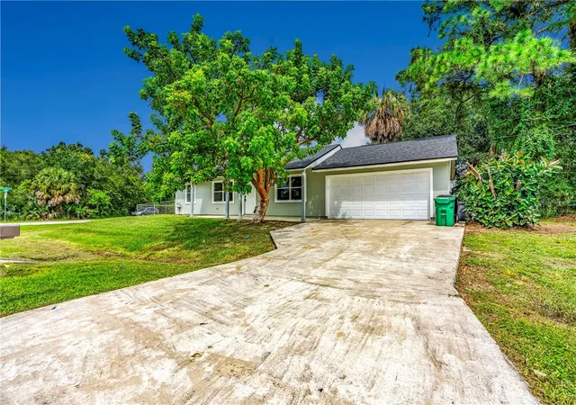 Photo 3 of Single family home for sale at 1131 Sw London Ln, Port Saint Lucie, FL 34953 | MLS# S5158833 | Listing updated on 2026-10-04