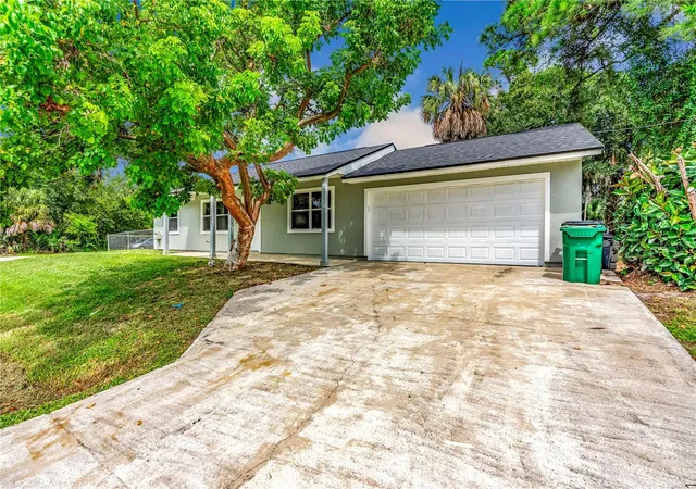 Photo 3 of Single family home for sale at 1131 SW London Ln, Port Saint Lucie, FL 34953 | MLS# S5158833 | Listing updated on 2026-10-04