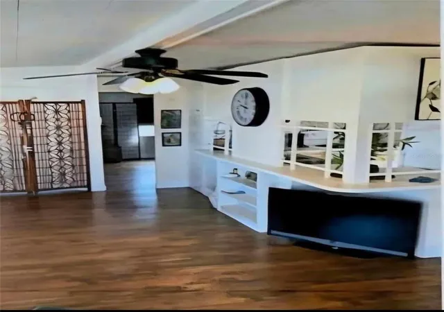Photo 3 of Manufactured home for sale at 4851 W Gandy Blvd #B9L31, Tampa, FL 33611 | MLS# TB8554663 | Listing updated on 2026-10-23