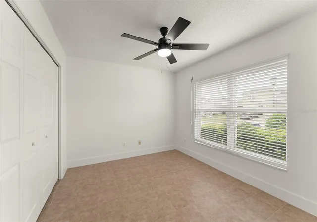 Photo 4 of Single family home for sale at 13050 Prairie Meadows Dr, Orlando, FL 32837 | MLS# O6447080 | Listing updated on 2026-10-05