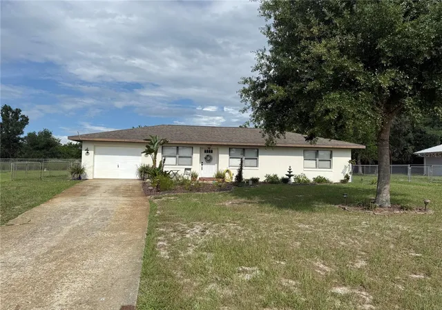 Single family home for sale at 1739 Tayloe Ln, LAKE PLACID, FL 33852 | MLS# A4708408