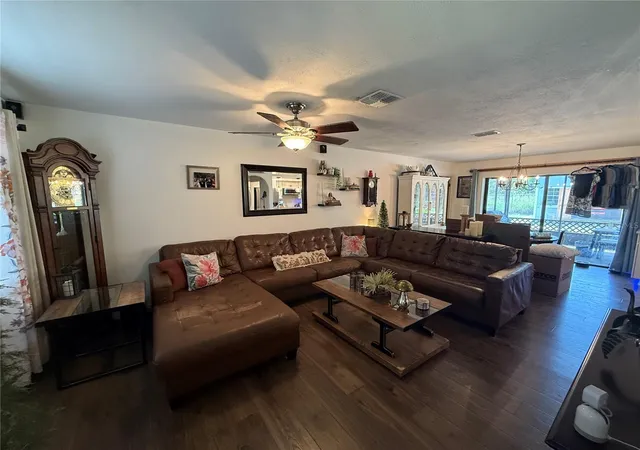 Photo 3 of Single family home for sale at 1739 Tayloe Ln, Lake Placid, FL 33852 | MLS# A4708408 | Listing updated on 2026-10-04