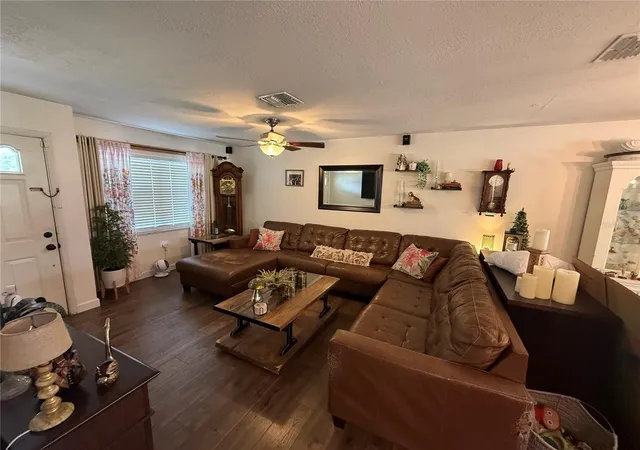 Photo 4 of Single family home for sale at 1739 Tayloe Ln, Lake Placid, FL 33852 | MLS# A4708408 | Listing updated on 2026-10-04