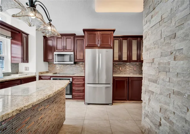 Photo 4 of Single family home for sale at 12315 Kenton Ct, Orlando, FL 32837 | MLS# O6447084 | Listing updated on 2026-10-04