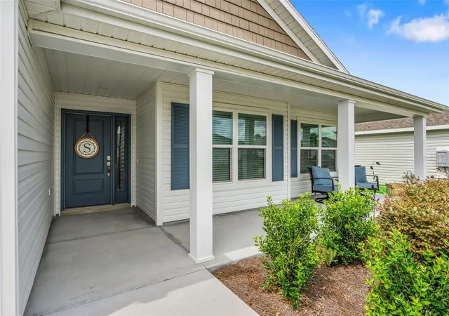 Photo 2 of Single family home for sale at 621 Cherry Crk Way, The Villages, FL 34762 | MLS# G5118604 | Listing updated on 2026-10-04