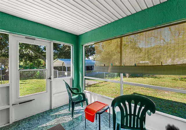 Photo 3 of Single family home for sale at 1703 Oakland Rd W, Lakeland, FL 33801 | MLS# P4940068 | Listing updated on 2026-10-04