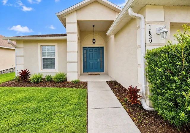 Photo 2 of Single family home for sale at 1620 Cor Meadow Cir, Orlando, FL 32820 | MLS# O6447092 | Listing updated on 2026-10-07