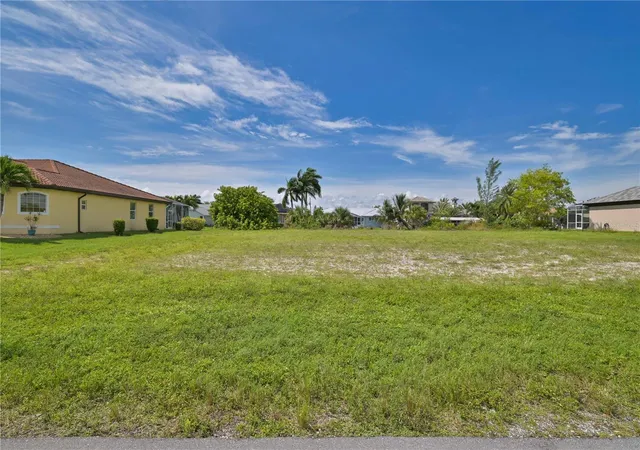 Land for sale at 3818 SW 19th Place, CAPE CORAL, FL 33914 | MLS# R4912095