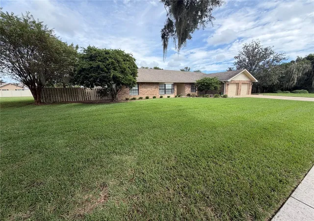 Photo 3 of Single family home for sale at 4614 Duxberry Ln, Valrico, FL 33594 | MLS# TB8554687 | Listing updated on 2026-10-07