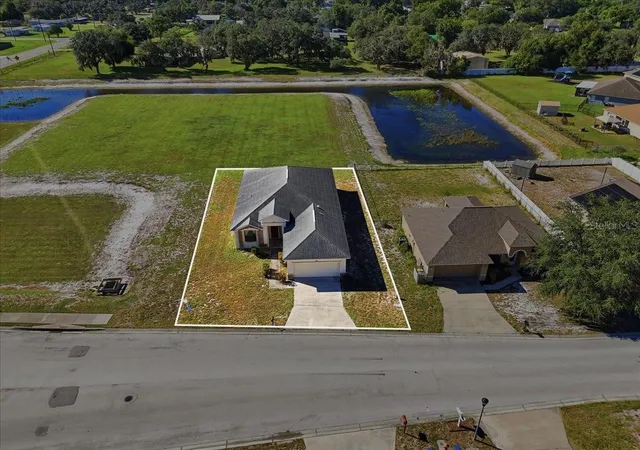 Photo 2 of Single family home for sale at 5101 Magnolia Preserve Blvd, Winter Haven, FL 33880 | MLS# S5158837 | Listing updated on 2026-10-07