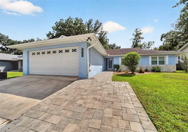 Photo 1 of Single family home for sale at 8100 Nw 48th Lane, Ocala, FL 34482 | MLS# OM733414 | Listing updated on 2026-10-04