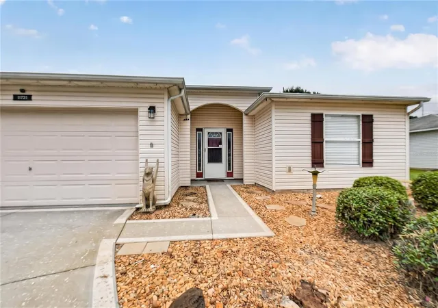 Photo 3 of Single family home for sale at 1145 Eagles Landing, Leesburg, FL 34748 | MLS# G5118606 | Listing updated on 2026-10-08