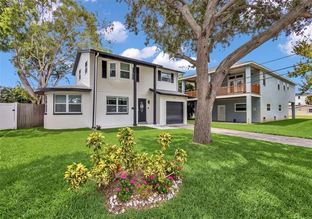 Photo 1 of Single family home for sale at 1810 Maryland Ave Ne, Saint Petersburg, FL 33703 | MLS# TB8554693 | Listing updated on 2026-10-06
