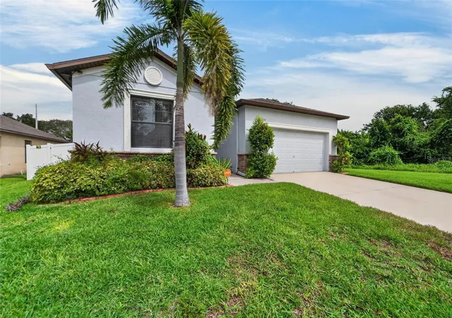 Photo 3 of Single family home for sale at 13230 Wellington Hills Dr, Riverview, FL 33579 | MLS# TB8554695 | Listing updated on 2026-10-05